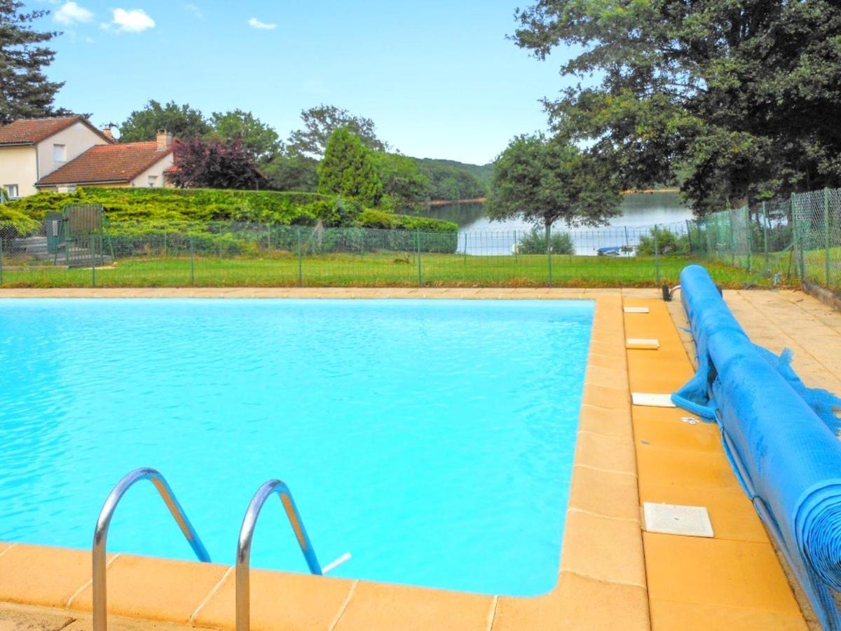 Chalet de 3 chambres avec vue sur le lac piscine partagee et jardin amenage a Saint Gerons a 1 km de la plage Extérieur photo